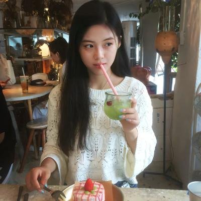 S级怪兽《贝希摩斯》被误认成小猫,成为精灵女孩的骑士(宠物)一起生活